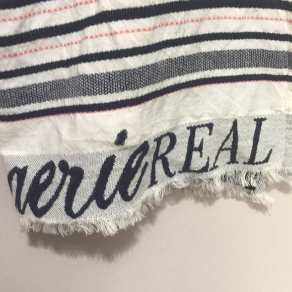 AERIE striped blanket scarf embroidered - Picture 4 of 6